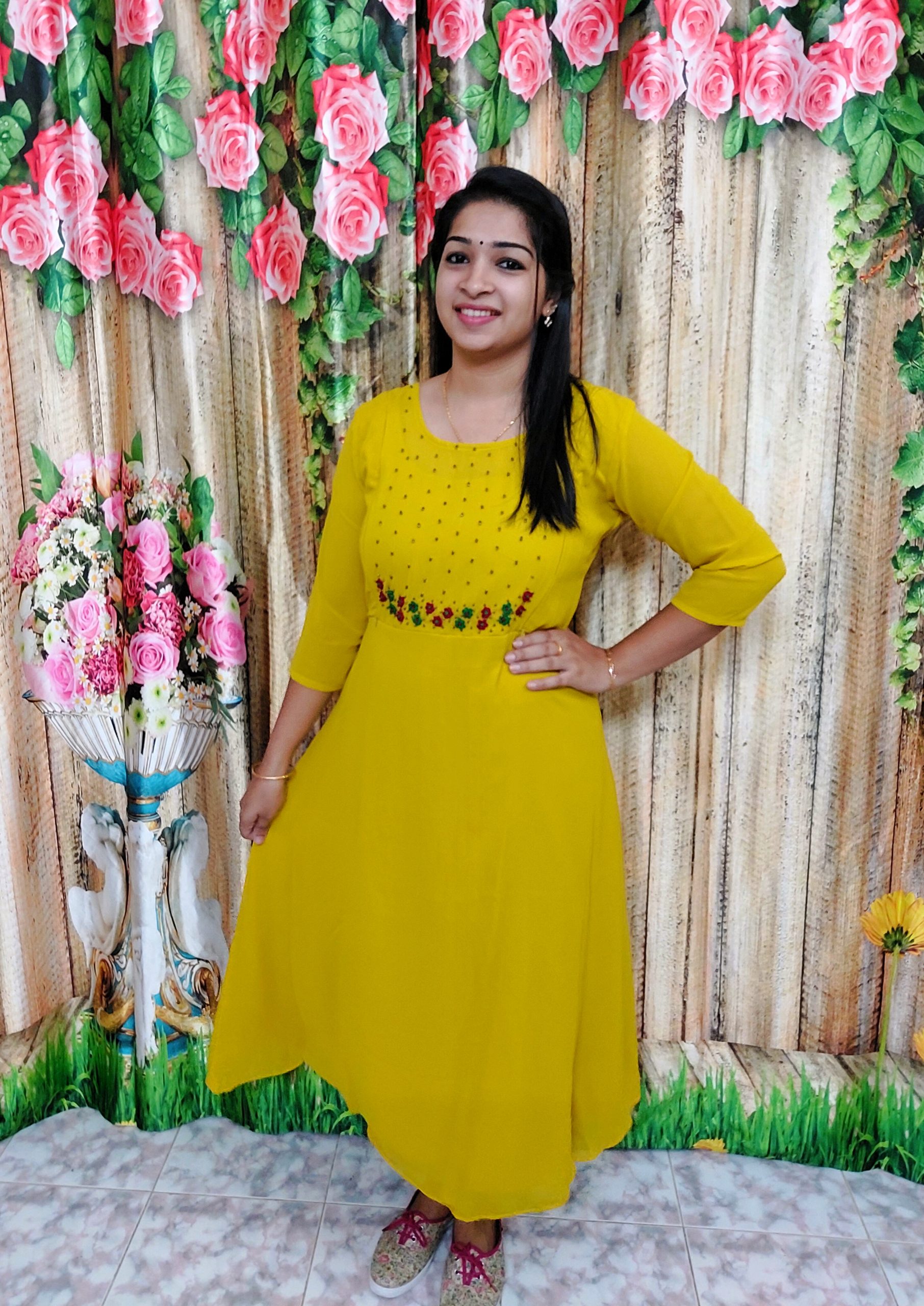 Femi Design - This block printed yellow kurti looks so pretty perfect . simple round cut neck ,shriffon sleeve and silky material gives you nice  look, so shop now ! #fashion #blockprint #lookstylish #
